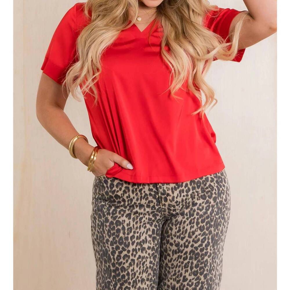 NEW INSIGHT v-neck top in summer red